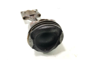 Píst    Ford Focus C-MAX  pro benzínový motor 1.6  1.6 EcoBoost