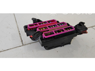 Блок предохранителей 8K0941824B Audi Q5 SQ5