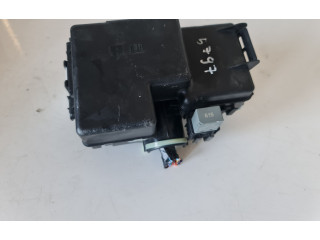 Блок предохранителей 31384034 Volvo XC90