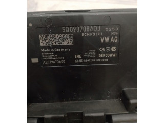 Блок комфорта 5Q0937084DJ   Volkswagen Golf VII   