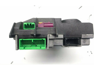 Tālruņa vadības bloks