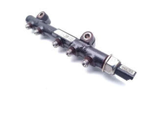 Топливная рампа 9685297580, 28497Z01 Citroen C4 II Picasso для двигателя 9HC(DV6C)