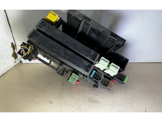 Pojistková skříňka 61131378539, 1378539 BMW 5 E34 1994