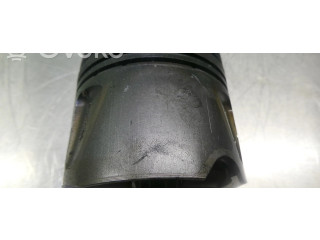 Píst 8370 Mercedes-Benz C AMG W204 3.0