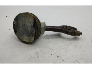  Поршень с шатуном    Maserati Quattroporte  