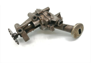 Масляный насос   7700600252, 77001007894G  Renault Trafic I 