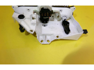 Блок управления климат-контролем 9041704687, MB947678 Mitsubishi Carisma