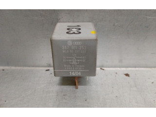 Блок предохранителей 357911253 Skoda Fabia Mk1 (6Y)