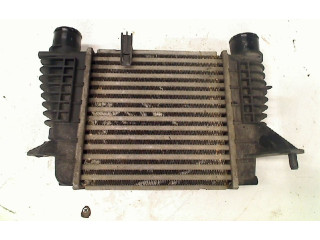 Интеркулер 8200471885, 8200471885 Renault Clio III