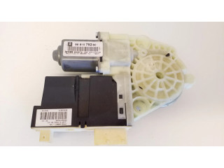 Передний двигатель механизма для подъема окон