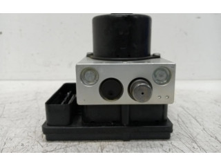 Блок АБС 47660EB33A Nissan Navara 2005 - 2016 года