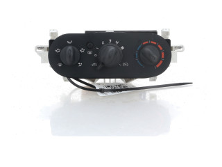 Блок управления климат-контролем 7701067953, S0-0700N   Renault Twingo II