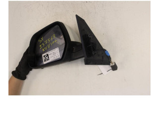 Зеркало электрическое        Mahindra KUV100  2016 -  года   