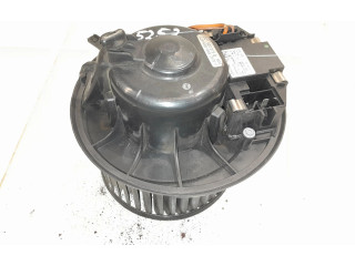 Вентилятор печки    3C1820015Q   Skoda Yeti (5L)