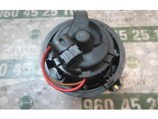 Вентилятор печки    272100975R   Dacia Duster