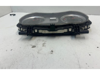 Спидометр (приборный щиток) 8200715181 Renault Clio III
