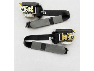 Третий рядный ремень безопасности Mercedes-Benz GL X164  2006 - 2012 года A1648600585, A1648600685      