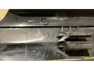 Другая деталь салона