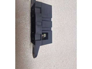   Pojistková skříňka 4B3937505A   Audi A8 S8 D2 4D 2001