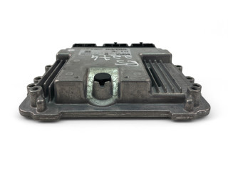 Блок управления двигателем Блок управления 31272996AB, 0281016590   Volvo C30