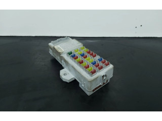 Блок предохранителей 911713E920   KIA Sorento    