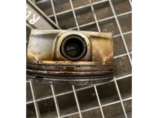 Píst Dodge RAM pro benzínový motor 5.7 EZH