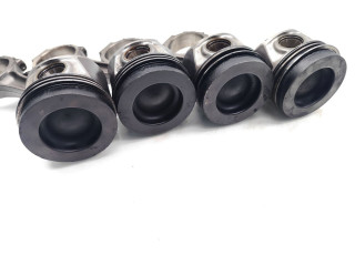 Píst CGLC Audi A5 8T 8F CGLC