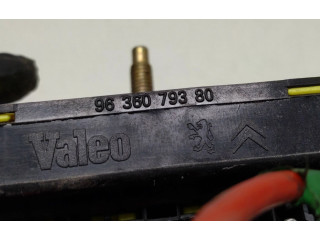 Блок предохранителей 9636079380   Citroen C4 I    