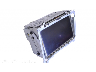 Радио/ проигрыватель CD/DVD / навигация