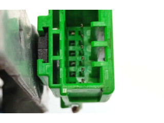 Подушка безопасности водителя 8686288, 30642018 Volvo V70