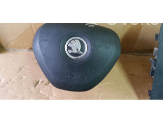 Подушка безопасности водителя Skoda Octavia Mk3 (5E)