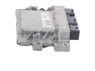 Блок управления двигателя 8201075738   Renault Twingo II