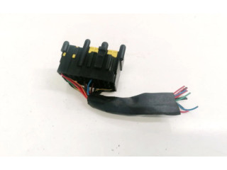   Pojistková skříňka    Toyota Carina T190 1993