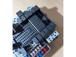 Блок предохранителей 8645411, 8645410   Volvo V70    