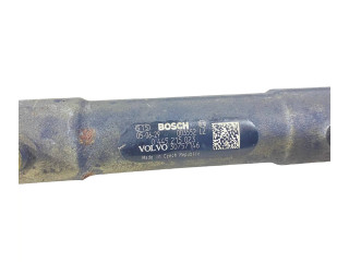 Топливная рампа 30757146, 0445215023   Volvo XC90  