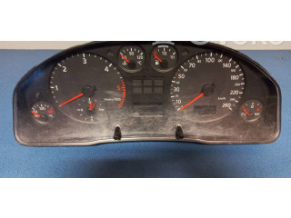 Панель приборов 4B0919860E, 110008888001 Audi A6 S6 C5 4B