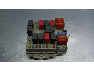 Блок предохранителей 51742420   Alfa Romeo 166    