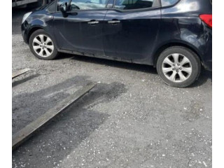 Зеркало электрическое Opel Meriva B 2010 - 2016 года