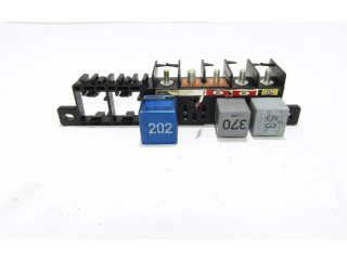 Блок предохранителей 8L0941822A   Audi A6 S6 C5 4B    