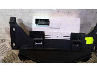 Дисплей    8200622637   Renault Clio II