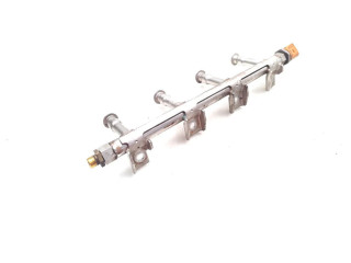 Топливная рампа 03F133320C, 06J906051D   Skoda Fabia Mk2 (5J)   для двигателя CBZB