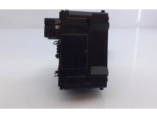 Ручка стеклоочистителей    Dacia Duster