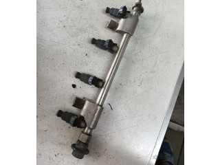 Топливная рампа 81250367 KIA Ceed