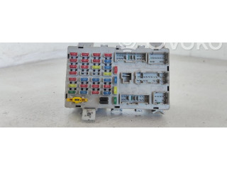 Блок предохранителей 981104A400, 981114A400 Hyundai H-1, Starex, Satellite