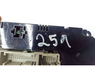 Блок управления климат-контролем A2519063500, A2518205289   Mercedes-Benz R W251