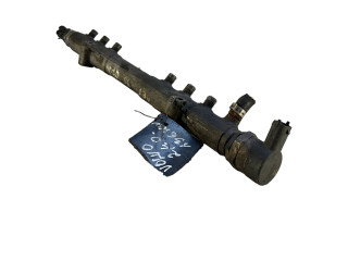 Топливная рампа 30777554, 003343L2 Volvo V70