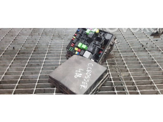 Блок предохранителей    Citroen C-Crosser    