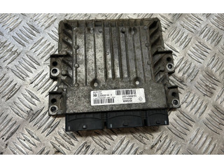 Блок управления двигателя 237102597R   Dacia Lodgy