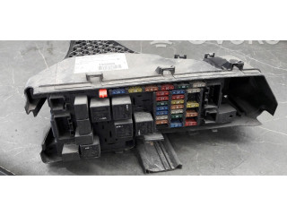 Блок предохранителей  9494210   Volvo XC90    