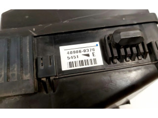 Ящик предохранителей (комплект) MR587816 Mitsubishi Grandis